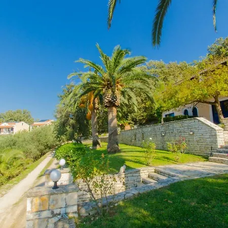 דירה Natural Blue Almiros Beach